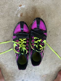 Track spikes w6 size