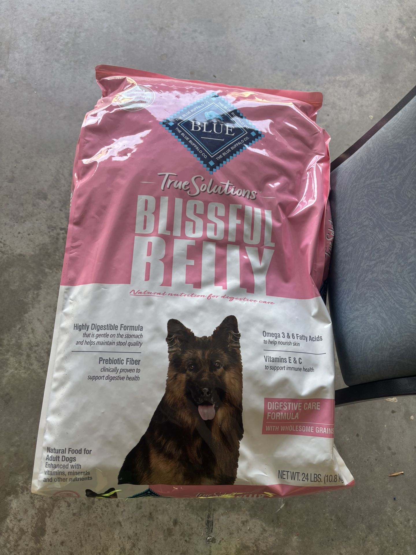 Blue Buffalo dog Food For Sale!! $50 /$70 For 38lb Bag