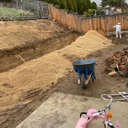 Free Dirt/ Soil. Clean