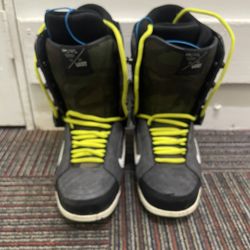 Vans Snowboarding Boots 