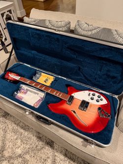 2001 Rickenbacker 360 guitar