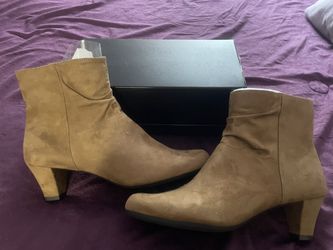Tan suede ankle length boots