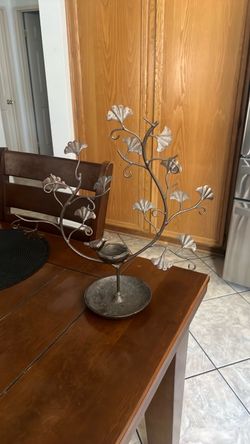 Jewelry holder