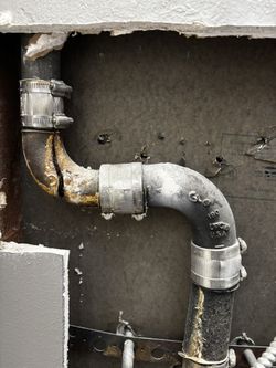 Plumbing Tools & Fixtures