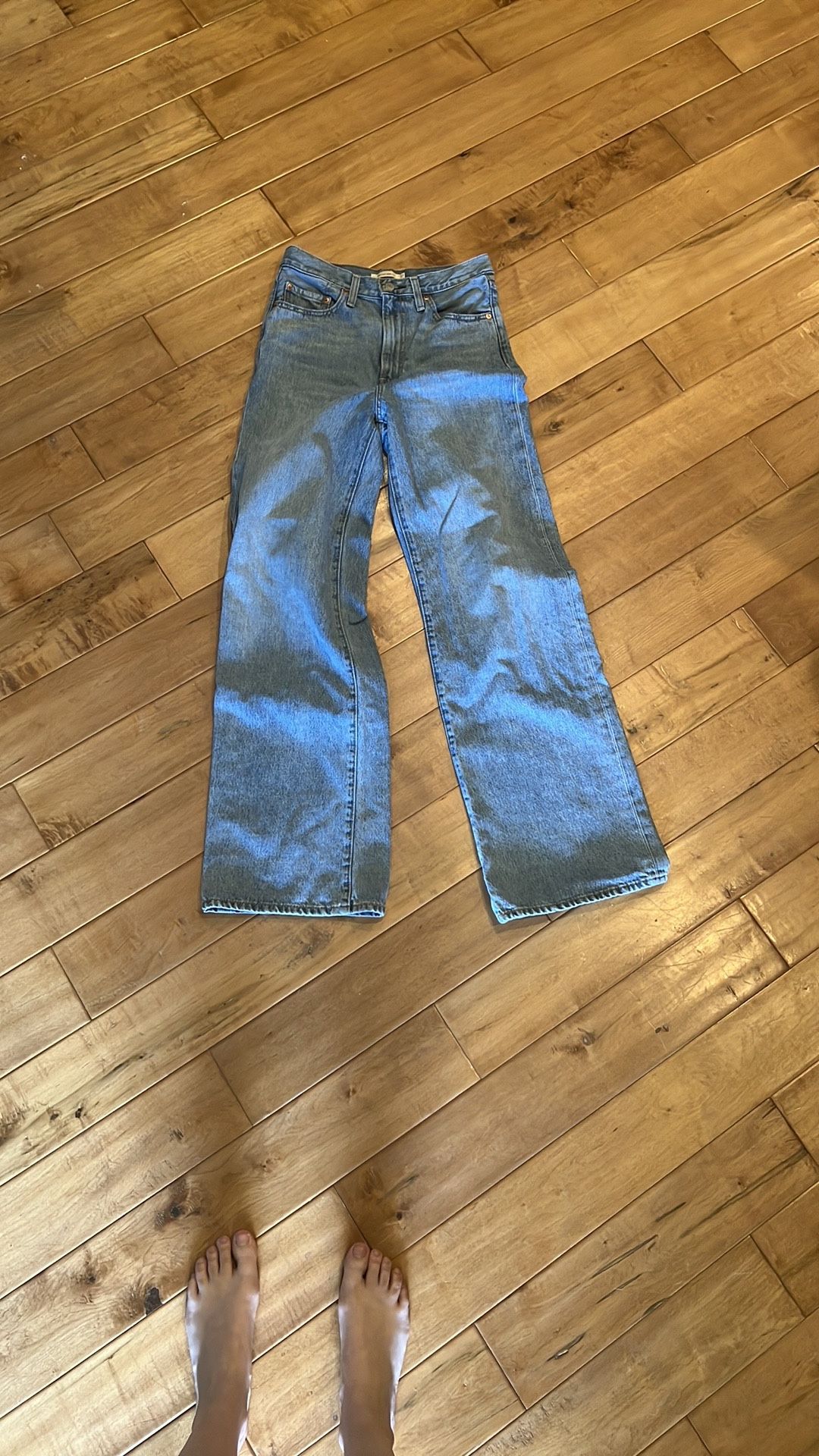 Levi’s Ribcage Wide Leg Jeans 27 W x 34 L