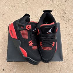 Red Thunder Jordan 4s Size 4.5y🔥
