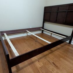 Queen Bed Wood