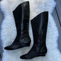 LIKE NEW Calvin Klein Boots Women’s 8