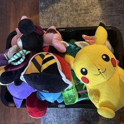 Giant tub of kids quality stuffed toys and hard toys