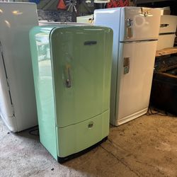 Jadeite Mint green vintage refrigerator Westinghouse fridge