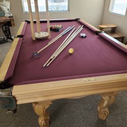 8” Buckhorn Billiards Pool Table with Accessories 