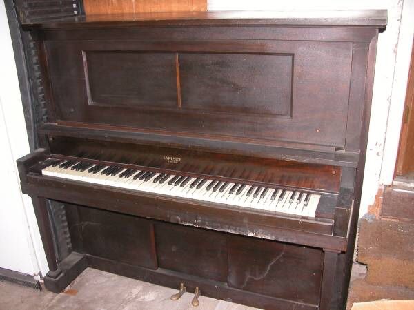 Lakeside Chicago Upright Piano- 1920's
