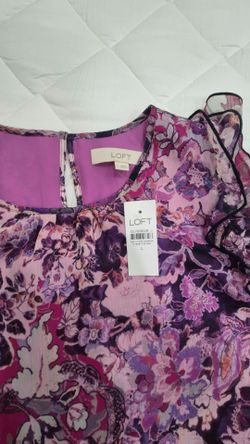 Loft women sleeveless blouse