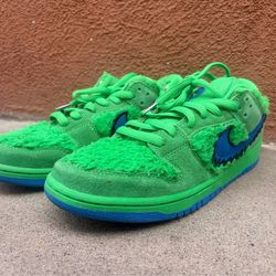 Nike SB Dunk Low Grateful Dead Bears "Green" - Size 12
