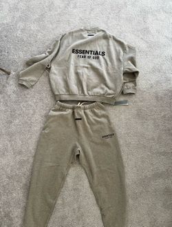 Essentials Sweat Suit (Large)