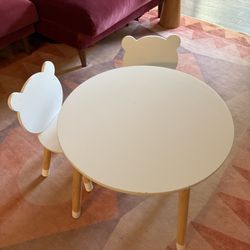 Cute Kids Table And Bear Chairs