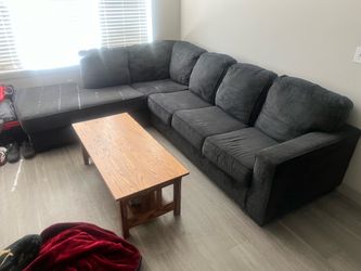 Couch 2 piece sectional with chaise