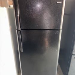 Black Frigidaire Refrigerator And Freezer