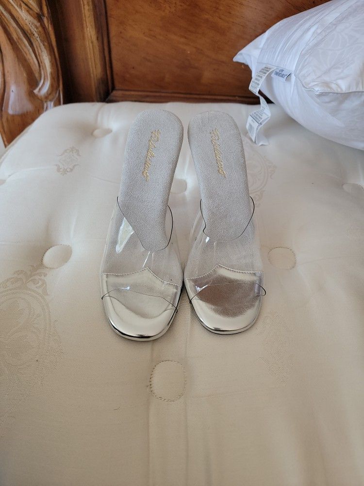 Clear Heels NPC IFBB