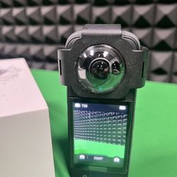 Instra 360 x3 más accesorios 
