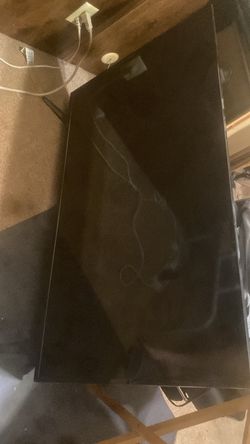 (Backlight Issue) Insignia 43” LED 4K UHD Smart Fire Tv with Remote.