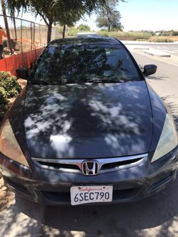 Honda Accord 2007 en buenas condiciones tituló salvage