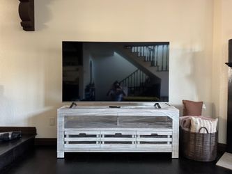 White Distressed Wood Console/TV Stand