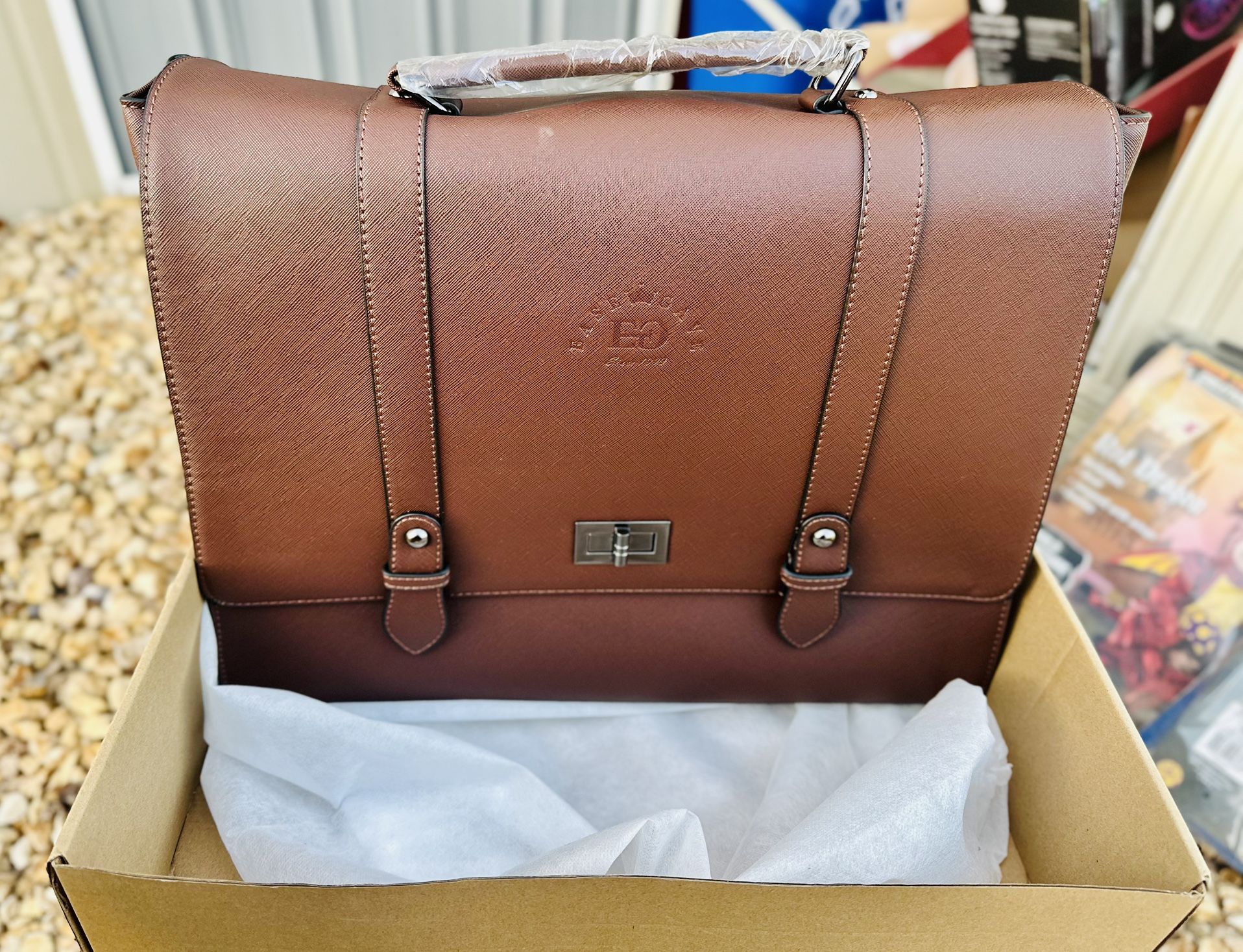 EaseGave Women's 15.6 Inch Laptop Briefcase, Vintage Eco-Leather, 4 Large Compartments, 2 Slip Pockets, 1 Zip-Fastening Pocket