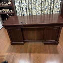 Cherry Wood Desk In Great Condition 