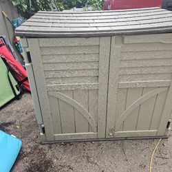 Price Is Firm.. Suncast Horizontal Storage Shed