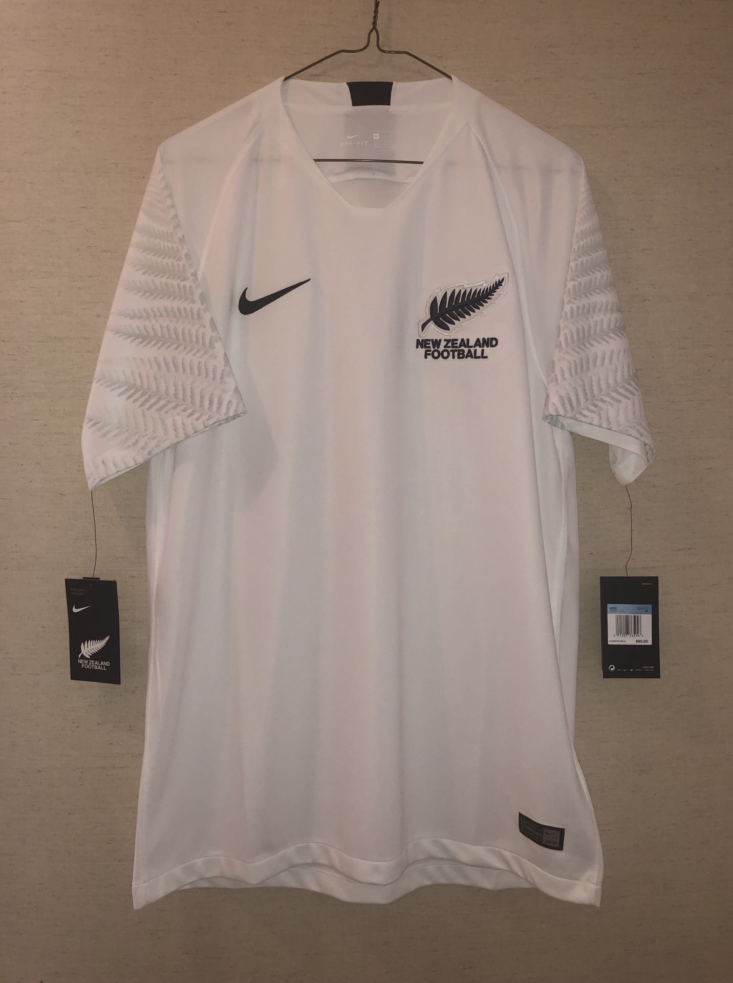 Nike 2018 New Zealand Home Jersey 893890-100 size Men’s M