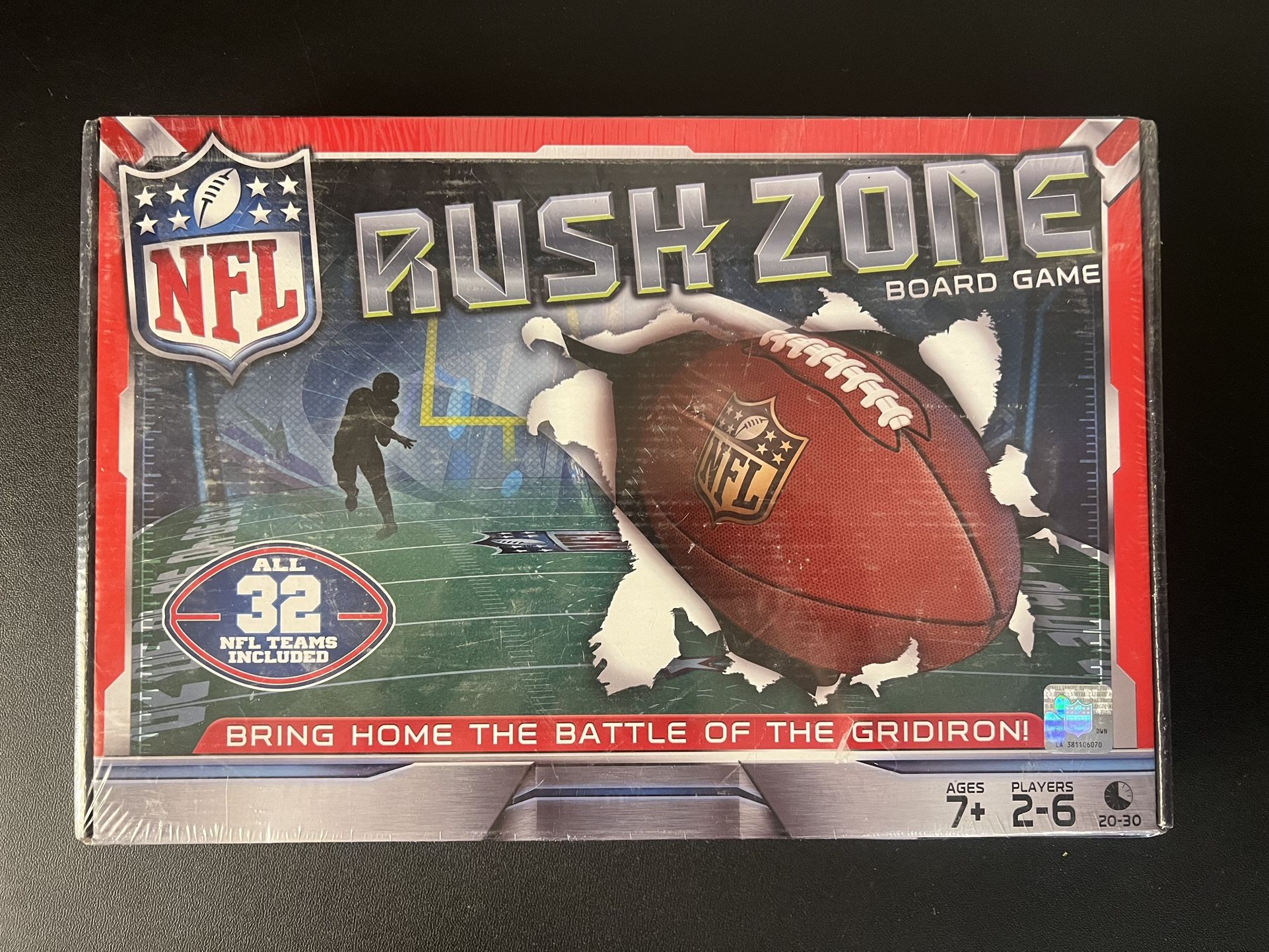 2015 NFL Rush Zone Board Game All 32 Football Teams New Sealed