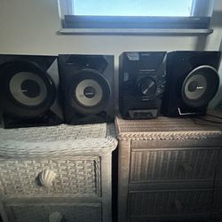 🔥 LOUD Sony Bluetooth/Aux Speaker – 700W – Works Great! 🔊 $120 OBO – CASH ONLY