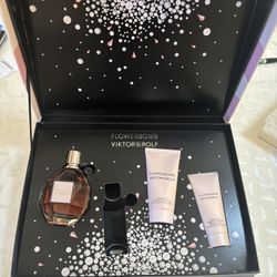 Viktor & Rolf Flowerbomb Perfume Gift Set 