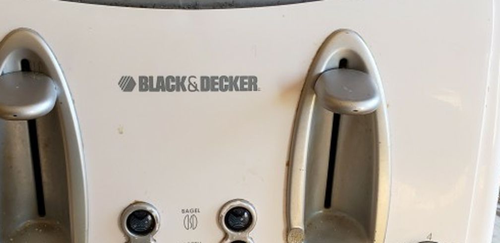 White 4 Slice Burner Toaster