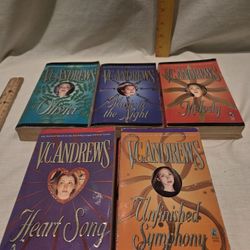 V.C.Andrews VTG paperback books complete Logan families series,lot of 5