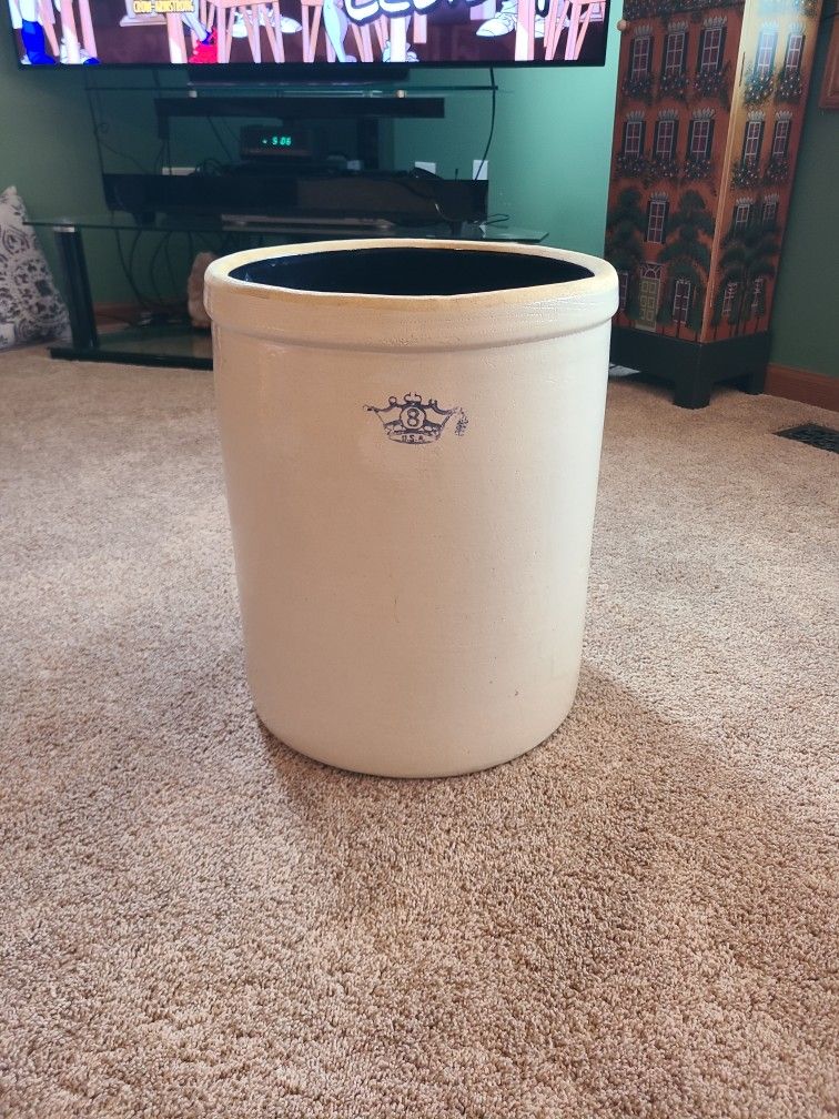 Antique Blue Crown 8 Gallon Crock