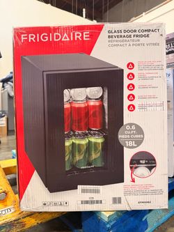 FRIGIDAIRE  GLASS DOOR COMPACT BEVERAGE FRIDGE Brand New In Box