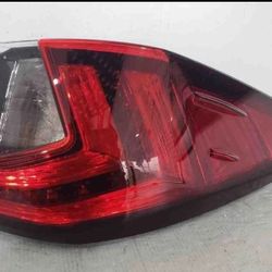 2016 - 2022 LEXUS RX350 RX450 RIGHT QUARTER PANEL TAILLIGHT TURN SIGNAL OEM