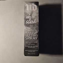 Urban Decay De-Slick Oil Control Makeup Setting Spray