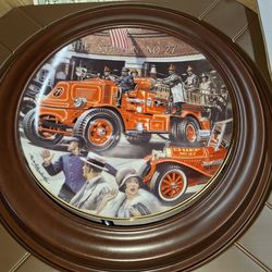 Franklin Mint National Fire Museum Plate Mack Bulldog Fire Engine mounted in a wall hanging display J5L029