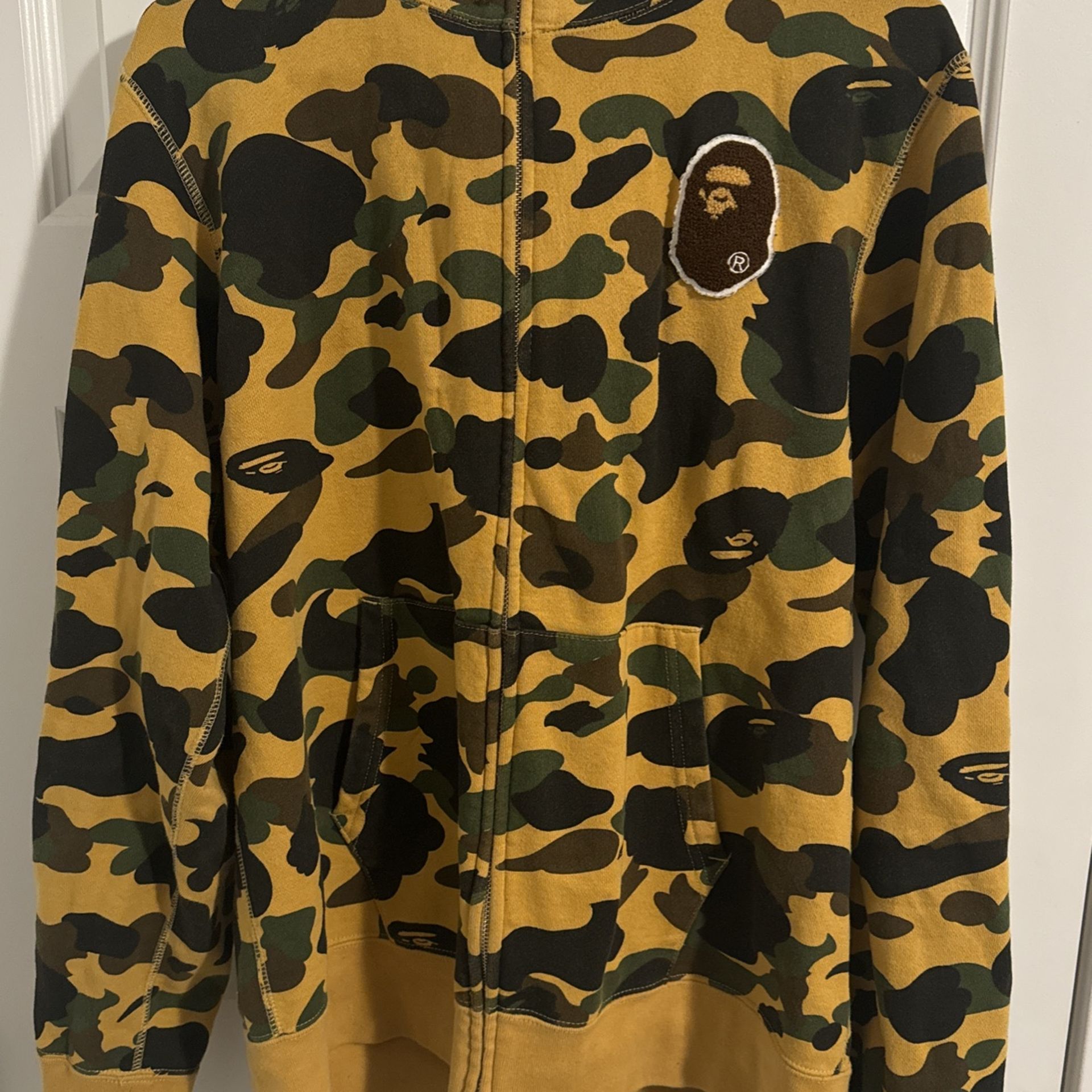   Yellow Bape Hoodie Sz.L