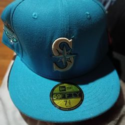 Seattle Mariners hat 7 and 3/8 brand new