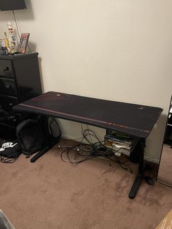 62” Eureka Gaming Desk