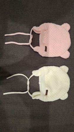 New baby 0-3 beanies