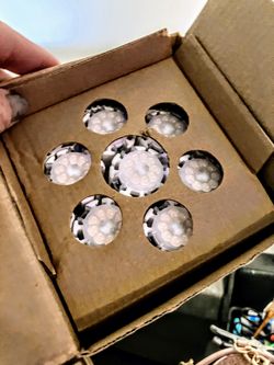 5 SANSI LED GROW LIGHTS β¦2 Large White, 2 Large Silver. 1 Small Silver