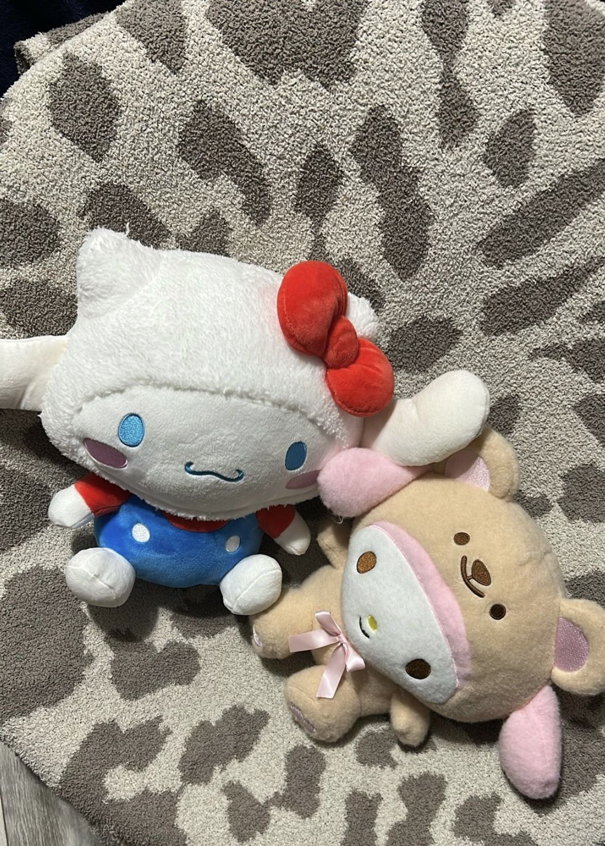 HELLO KITTY PLUSHIES 