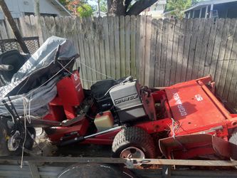 Used Commercial Gravely  Promaster 300 riding mower