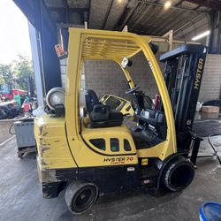 2016 HYSTER FORKLIFT 7000 lbs.