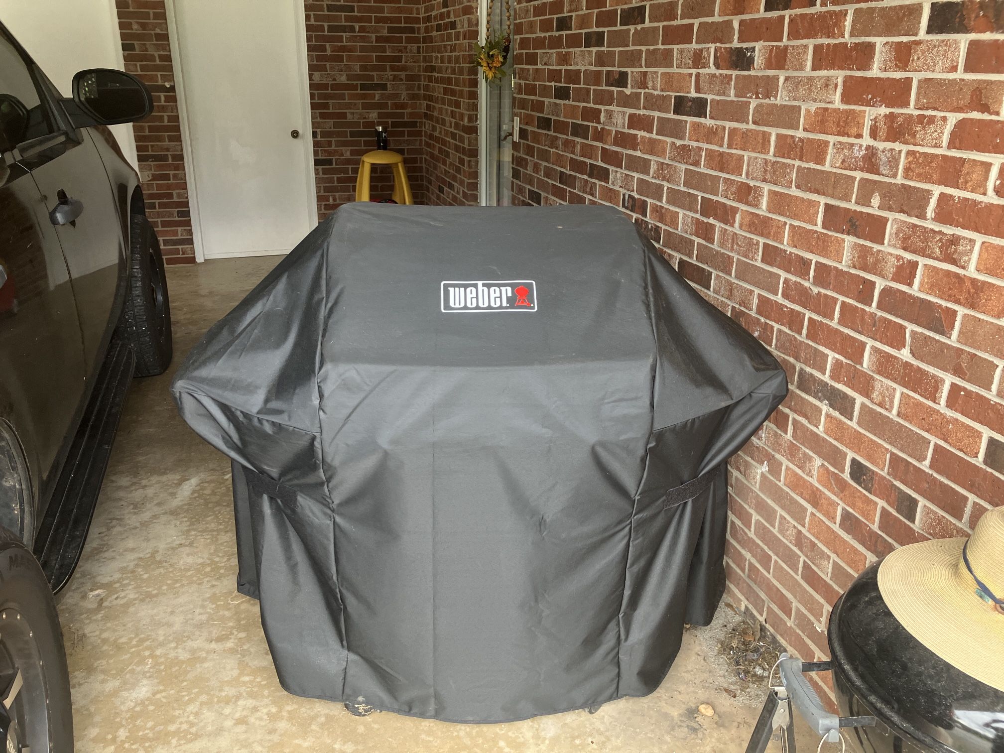 Weber E-330 Spirit Gas Grill